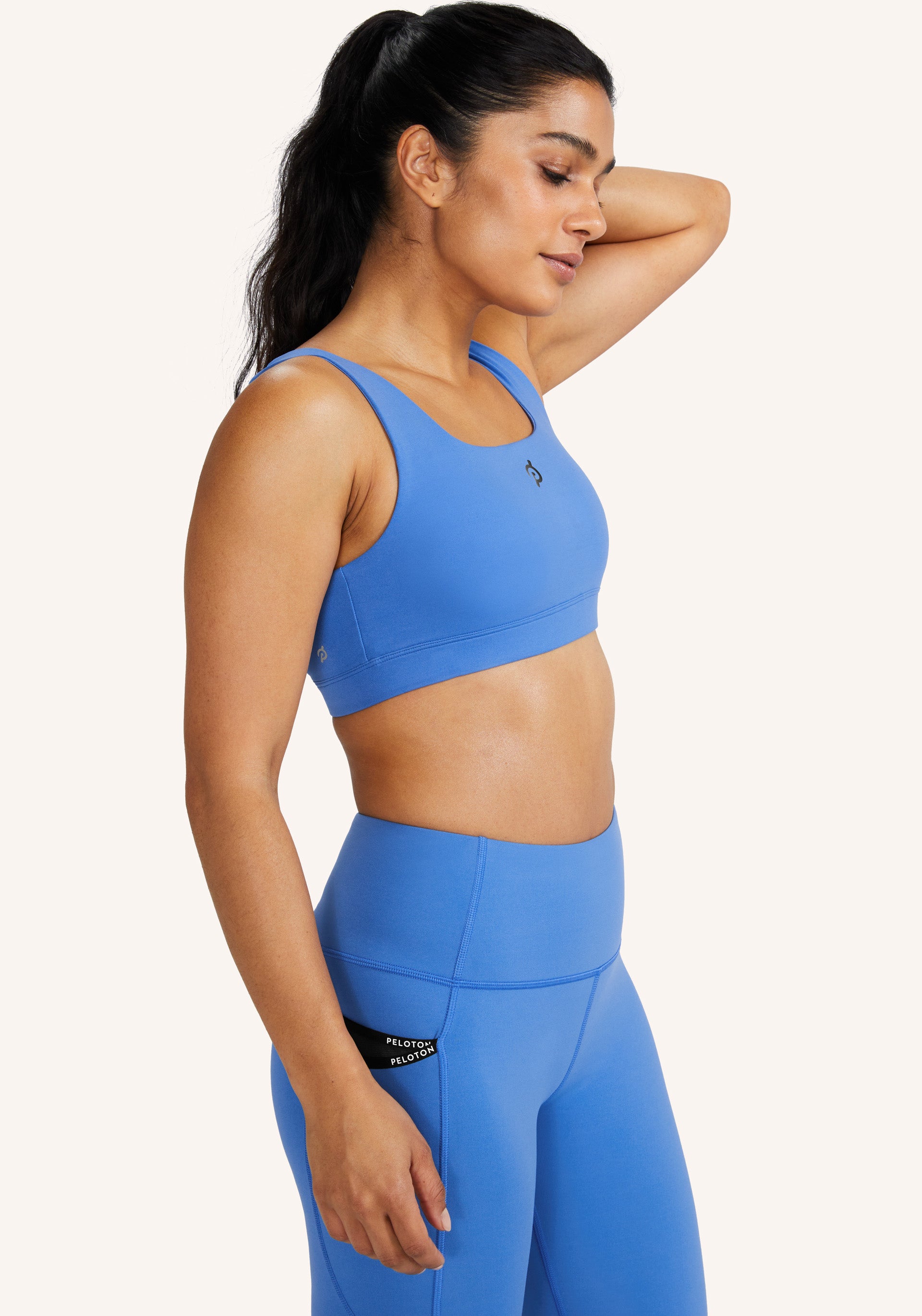 Here Now V Back Logo Taped Bra – Peloton Apparel Canada