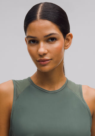 Sculpt Cropped Cross-Vent Tank Top