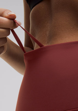 Wunder Train High-Rise Tight 25"