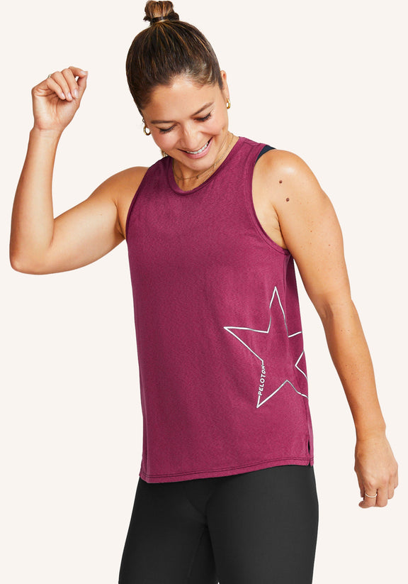https://apparel.onepeloton.ca/cdn/shop/products/HO122PSHABVRCRTNK2.0-RED-size-XS-size-S-size-M-size-L-size-XL-size-XXL-size-1X-size-2X-size-3X-1-front-pdp-hide_576x.jpg?v=1668106417